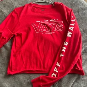 Women’s Vans off the wall cropped long sleeve shirt.